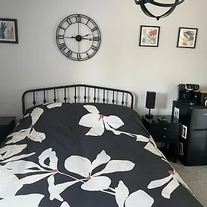 Cosy From With Private Bathroom - Free Parking Homestay